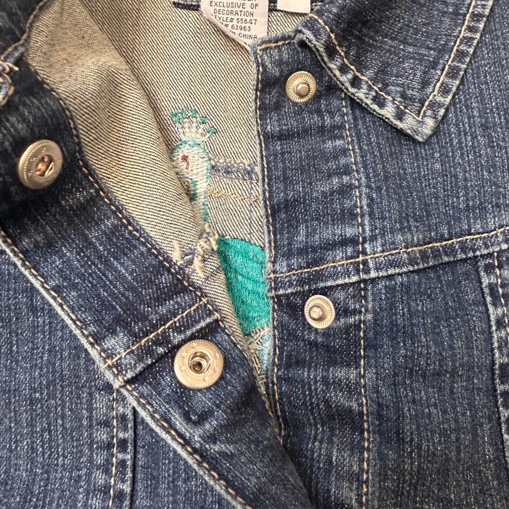 Live A Little Women’s Vintage Peacock Embroidered Denim Jacket L Y2K Floral - Picture 9 of 10